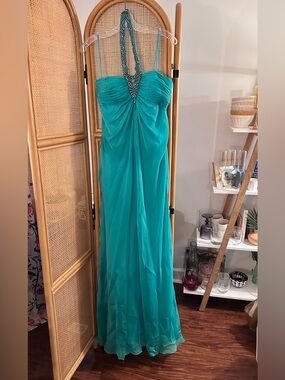 VTG Y2K Cache Teal Halter Beaded Prom Gown